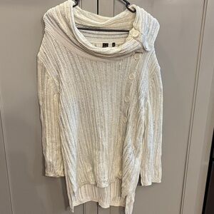 AVA Women's cream Sweater with silver shimmery accents & Button Detail XL